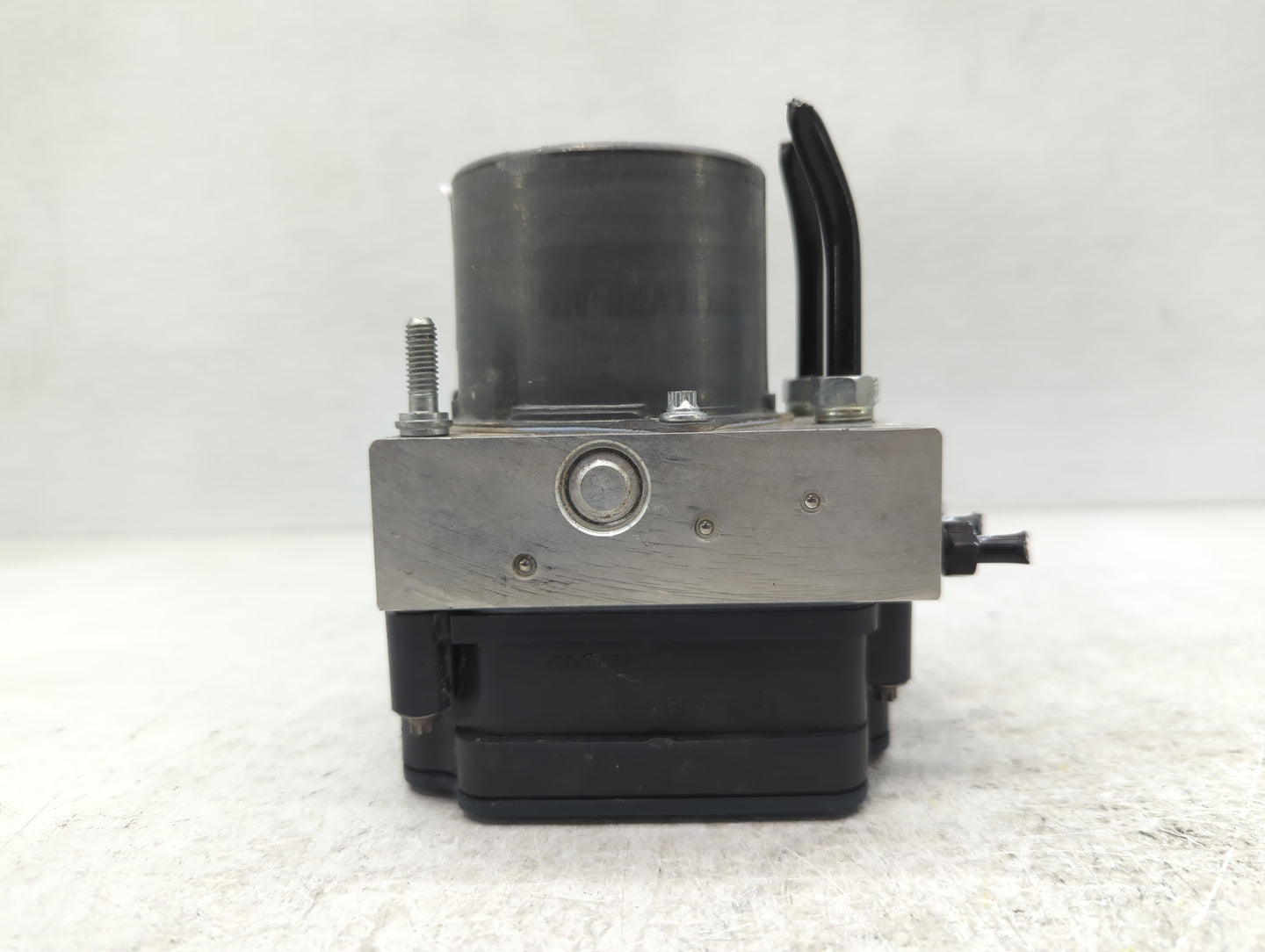 2019 Toyota C-Hr ABS Pump Control Module Replacement P/N:44540-E4150 Fits OEM Used Auto Parts - Oemusedautoparts1.com