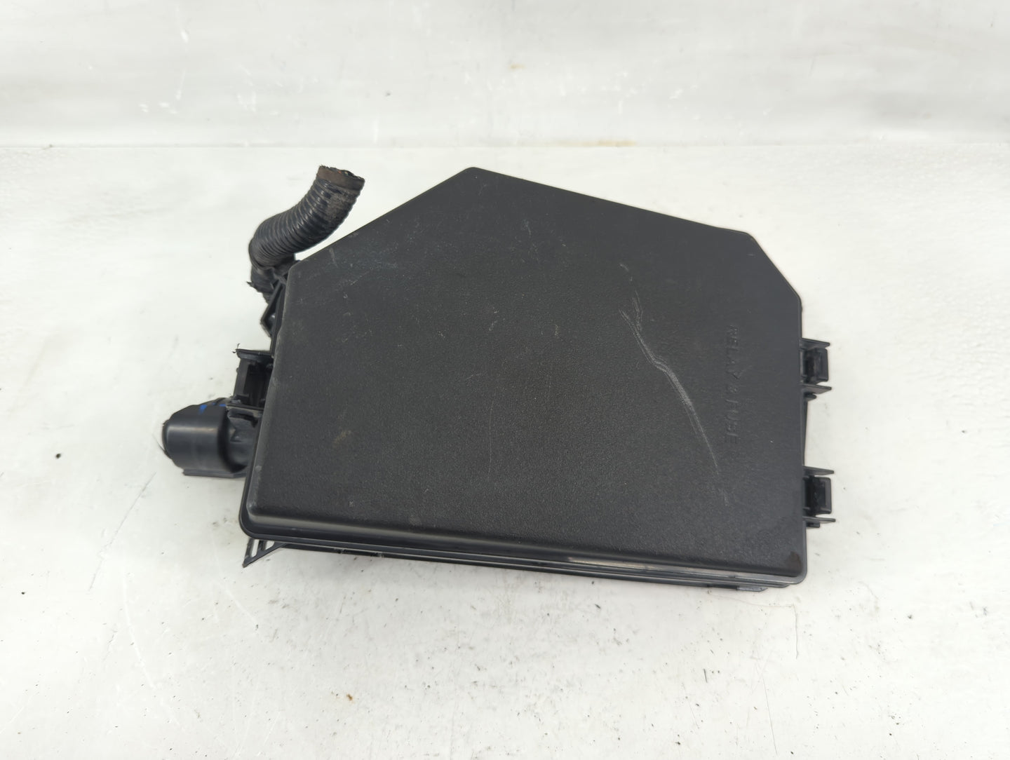 2018-2022 Toyota C-Hr Fusebox Fuse Box Panel Relay Module P/N:82662-F4060 Fits Fits 2018 2019 2020 2021 2022 OEM Used Auto P