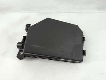 2018-2022 Toyota C-Hr Fusebox Fuse Box Panel Relay Module P/N:82662-F4060 Fits Fits 2018 2019 2020 2021 2022 OEM Used Auto P