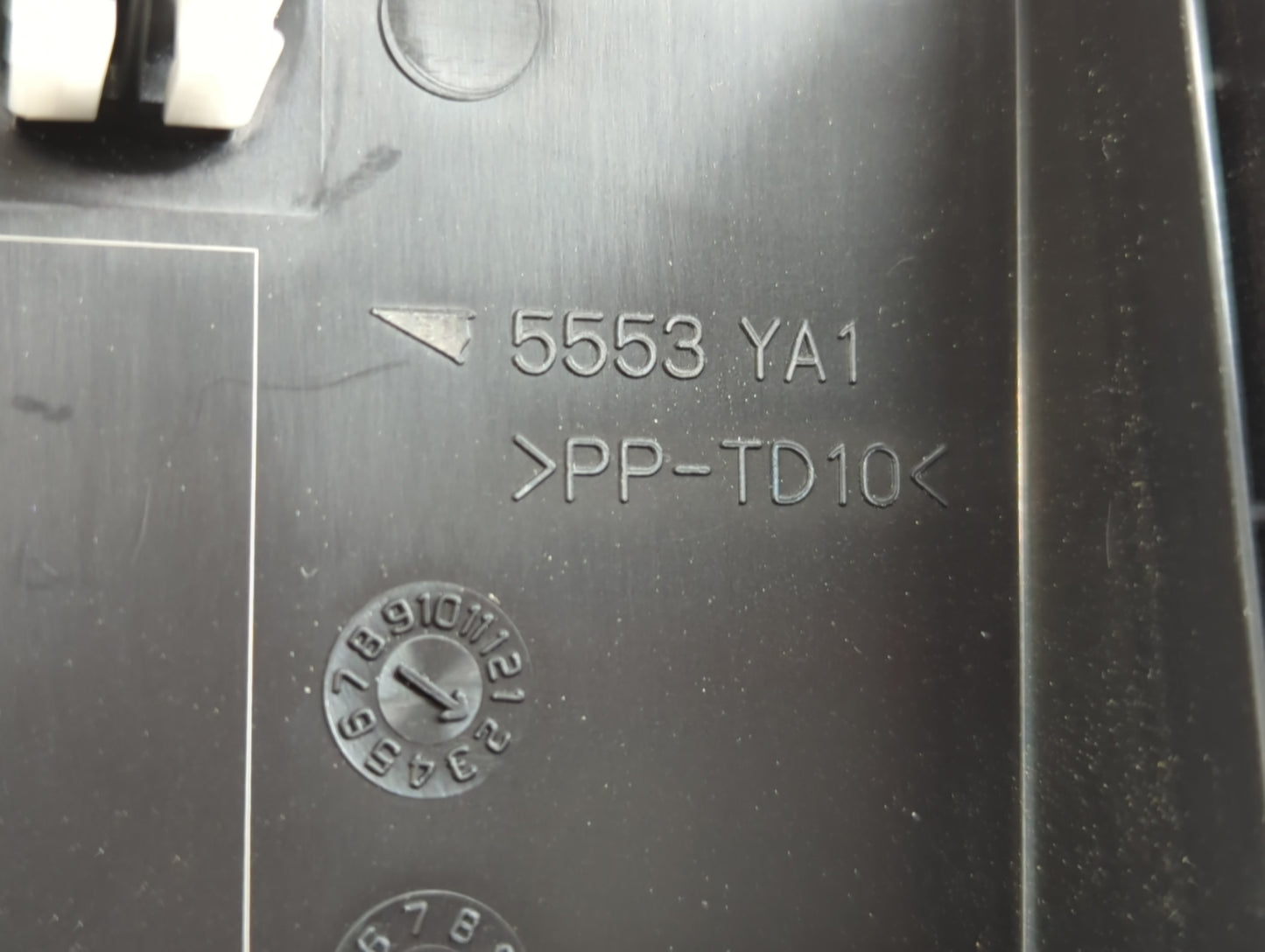 2018-2022 Toyota C-Hr Fusebox Fuse Box Panel Relay Module P/N:82662-F4060 Fits Fits 2018 2019 2020 2021 2022 OEM Used Auto P