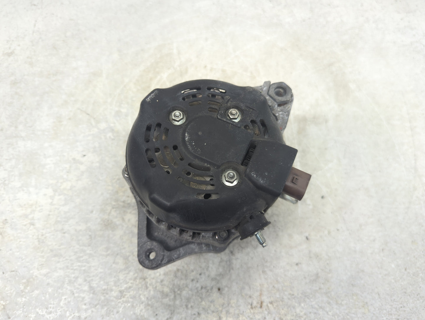 2018-2022 Toyota C-Hr Alternator Replacement Generator Charging Assembly Engine OEM P/N:27060-37250 Fits OEM Used Auto Parts