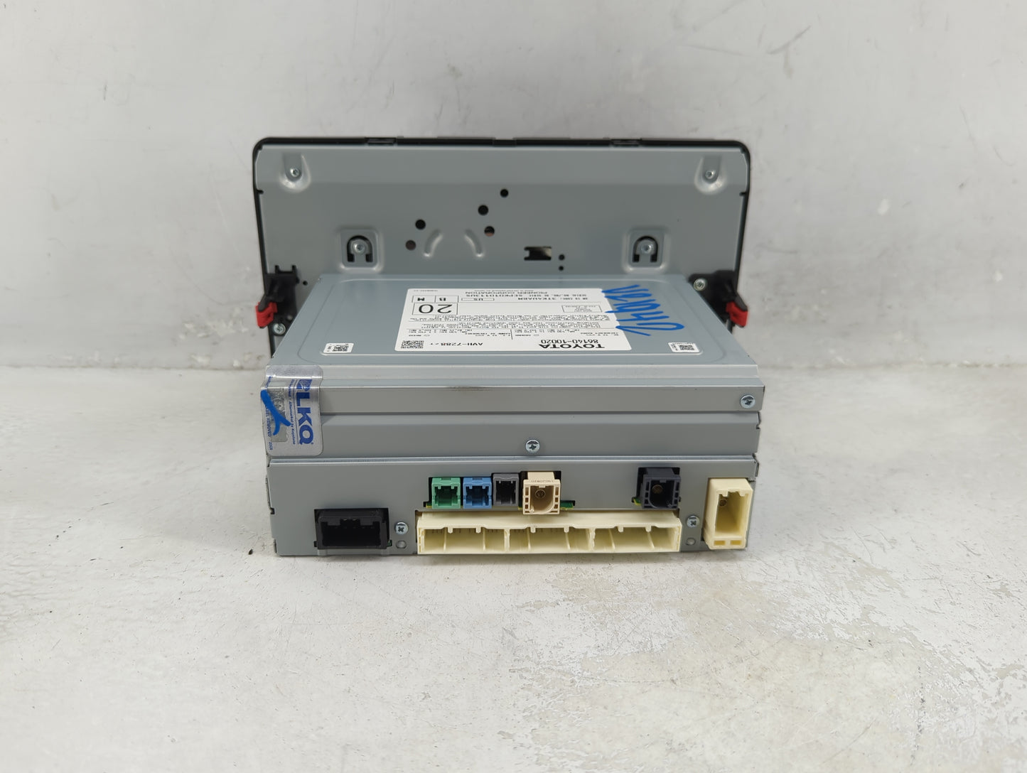 2019 Toyota C-Hr Radio AM FM Cd Player Receiver Replacement P/N:86140-10020 Fits OEM Used Auto Parts - Oemusedautoparts1.com