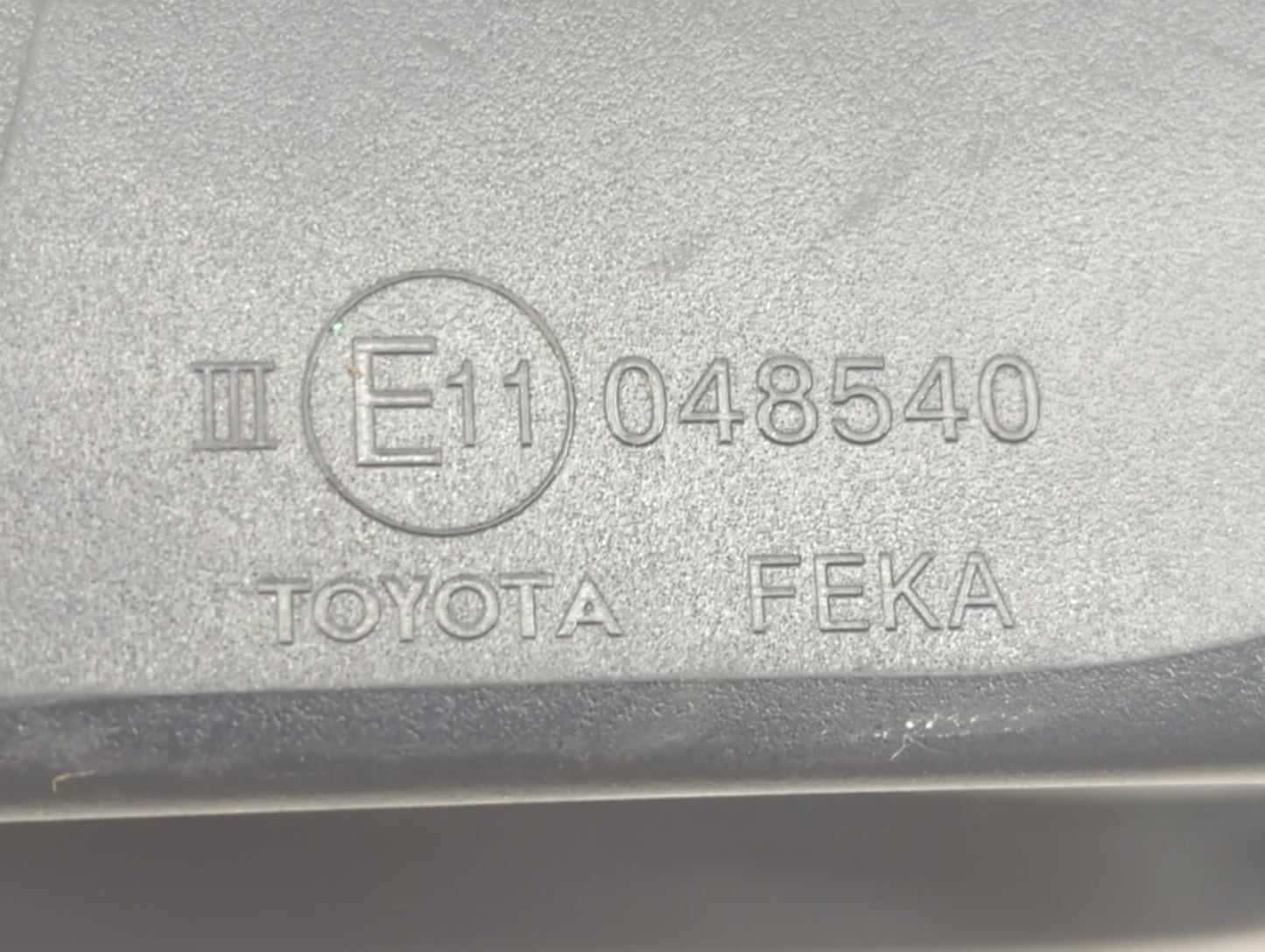 2018-2022 Toyota C-Hr Passenger Side View Mirror - Right Door Mirror OEM Used - Oemusedautoparts1.com
