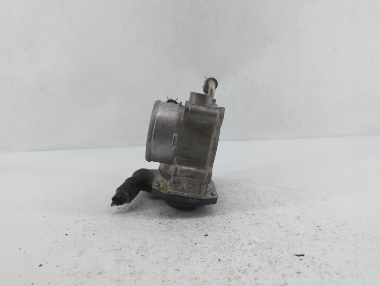2019 Toyota C-Hr Throttle Body P/N:22030-0T130 22030-37040 Fits Fits 2013 2014 OEM Used Auto Parts - Oemusedautoparts1.com