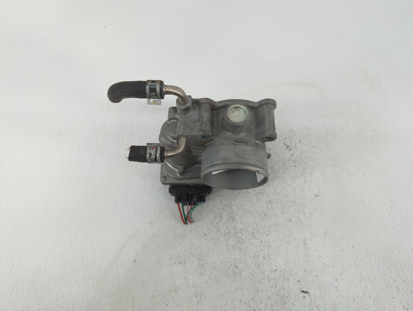 2019 Toyota C-Hr Throttle Body P/N:22030-0T130 22030-37040 Fits Fits 2013 2014 OEM Used Auto Parts - Oemusedautoparts1.com