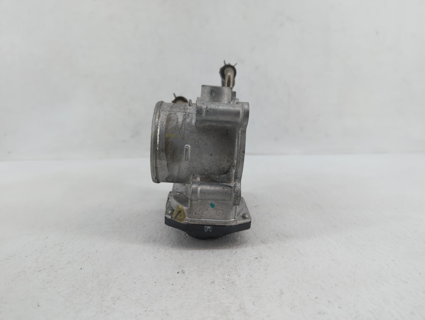2019 Toyota C-Hr Throttle Body P/N:22030-0T130 22030-37040 Fits Fits 2013 2014 OEM Used Auto Parts - Oemusedautoparts1.com