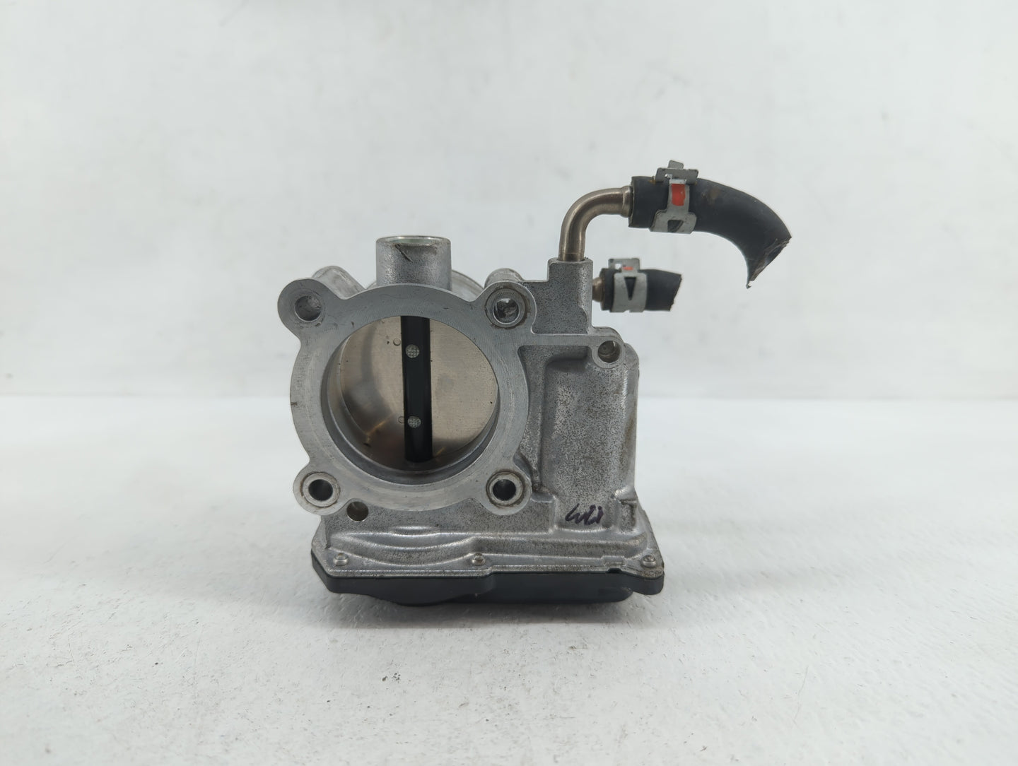 2019 Toyota C-Hr Throttle Body P/N:22030-0T130 22030-37040 Fits Fits 2013 2014 OEM Used Auto Parts - Oemusedautoparts1.com