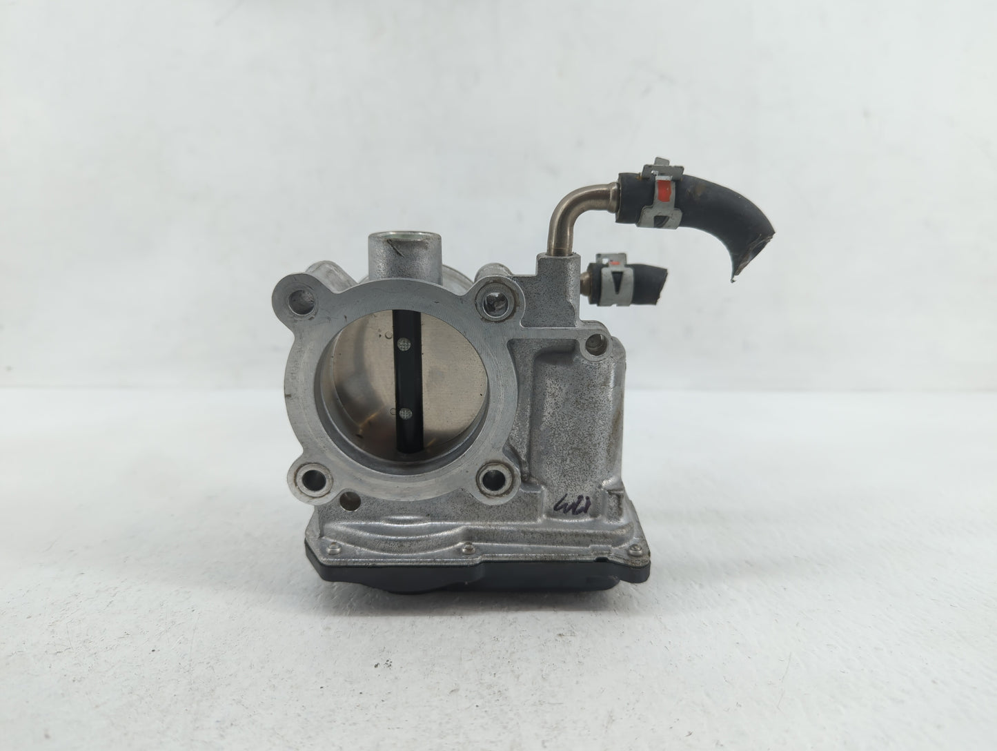 2019 Toyota C-Hr Throttle Body P/N:22030-0T130 22030-37040 Fits Fits 2013 2014 OEM Used Auto Parts - Oemusedautoparts1.com