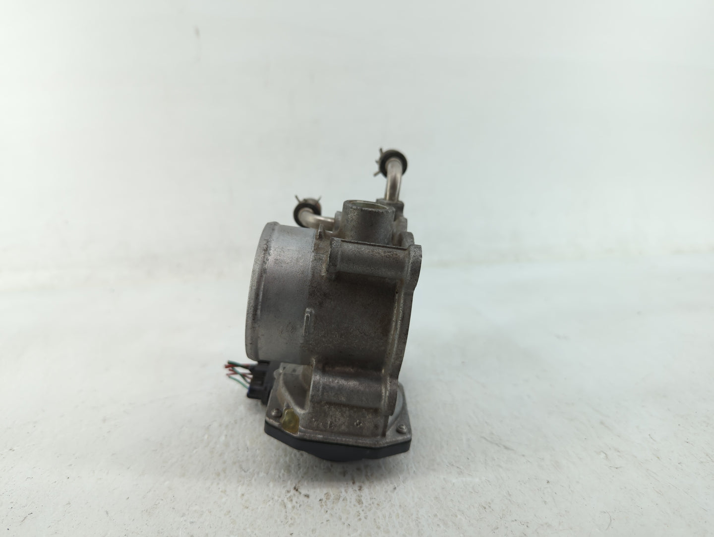 2018-2022 Toyota C-Hr Throttle Body P/N:22030-0P050 22030-0T130, 22030-37040 Fits Fits 2013 2014 2018 2019 2020 2021 2022 OE