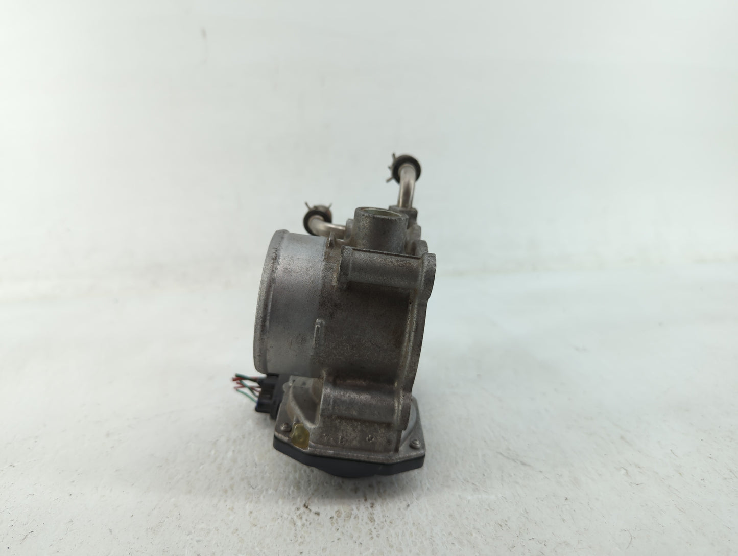 2018-2022 Toyota C-Hr Throttle Body P/N:22030-0P050 22030-0T130, 22030-37040 Fits Fits 2013 2014 2018 2019 2020 2021 2022 OE