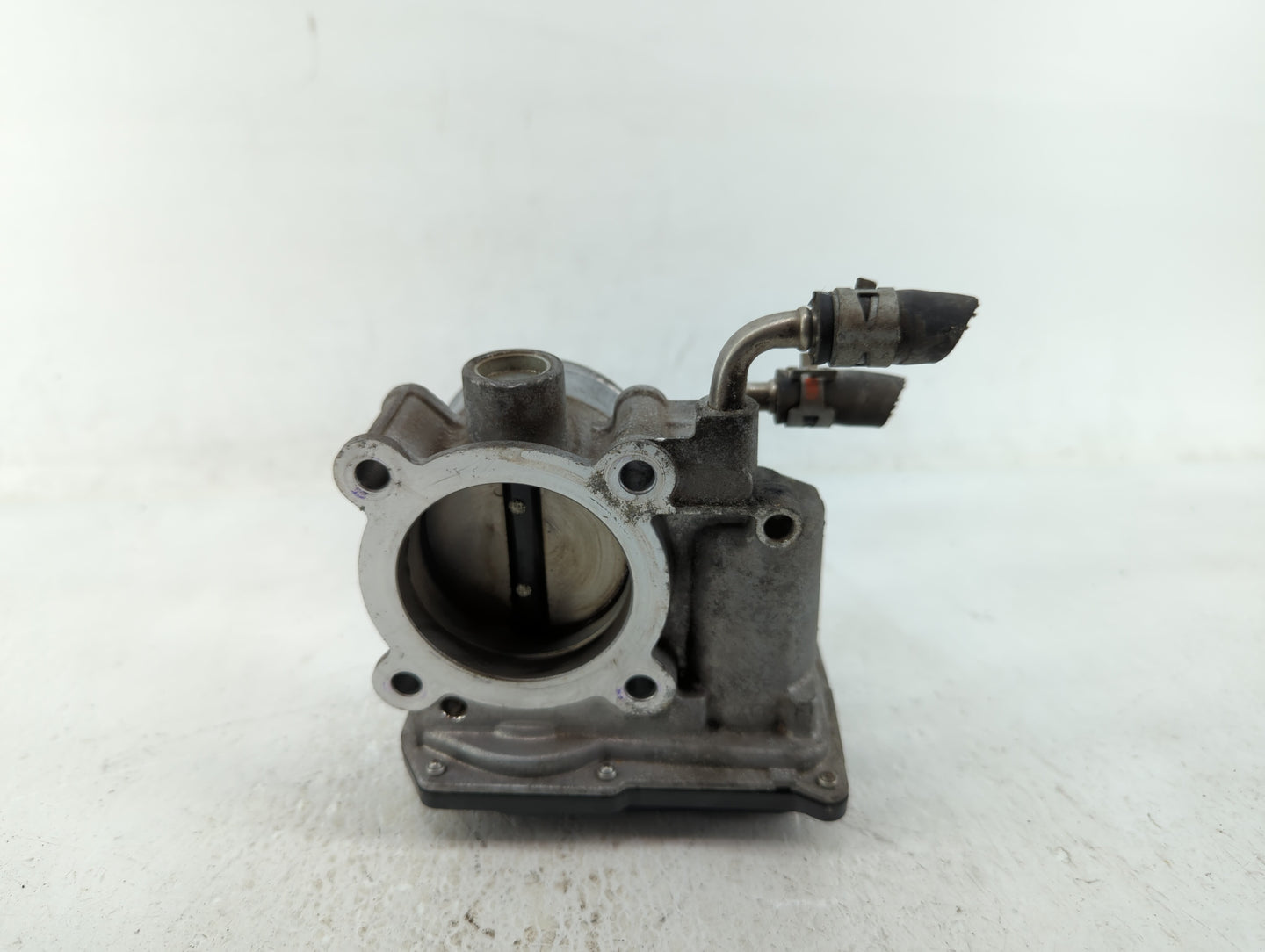 2018-2022 Toyota C-Hr Throttle Body P/N:22030-0P050 22030-0T130, 22030-37040 Fits Fits 2013 2014 2018 2019 2020 2021 2022 OE
