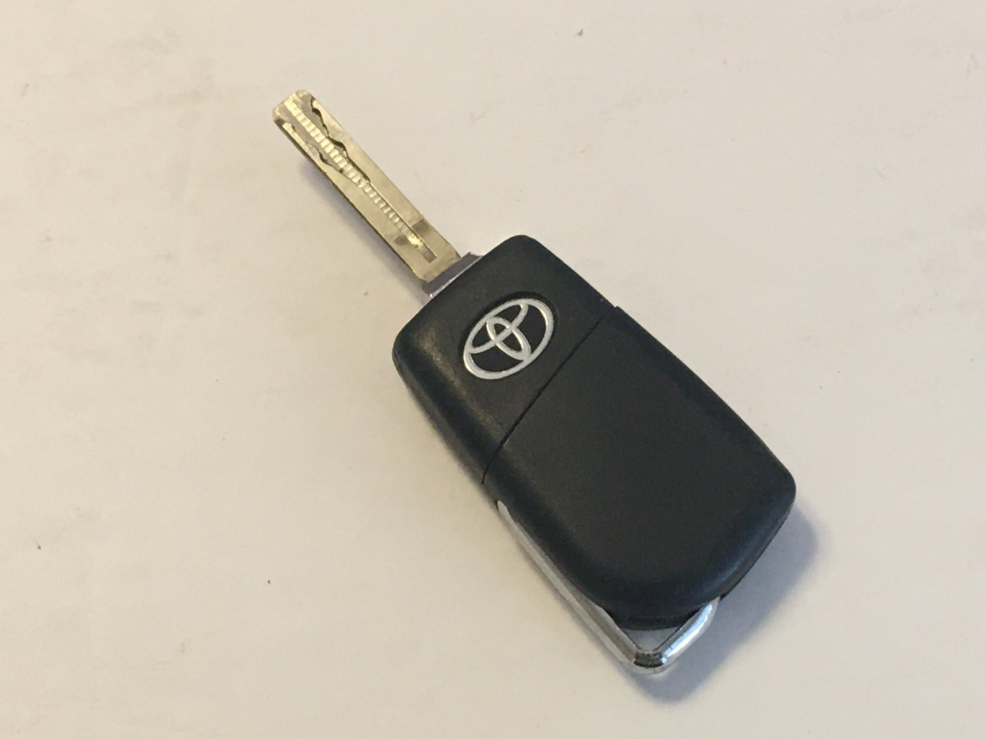 2018-2019 Toyota C-Hr Keyless Entry Remote Mozb97tz Rlvtob915-2188 - Oemusedautoparts1.com