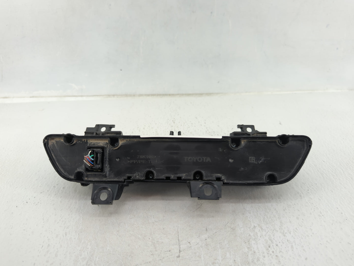 2019 Toyota C-Hr Climate Control Module Temperature AC/Heater Replacement P/N:75K165 Fits OEM Used Auto Parts - Oemusedautop