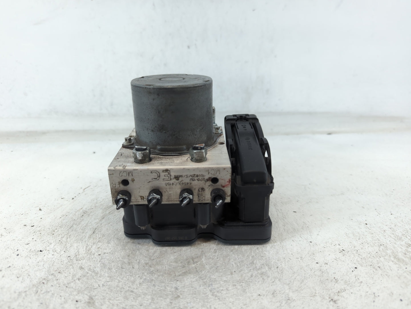 2019 Toyota C-Hr ABS Pump Control Module Replacement P/N:44540-4150 Fits OEM Used Auto Parts - Oemusedautoparts1.com