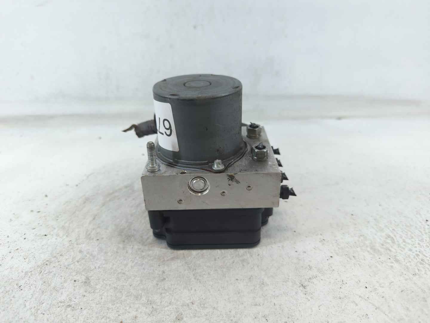 2019 Toyota C-Hr ABS Pump Control Module Replacement P/N:44540-4150 Fits OEM Used Auto Parts - Oemusedautoparts1.com