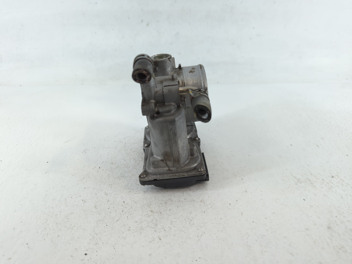 2018-2022 Toyota C-Hr Throttle Body P/N:22030-37040 Fits Fits 2013 2014 2018 2019 2020 2021 2022 OEM Used Auto Parts - Oemus