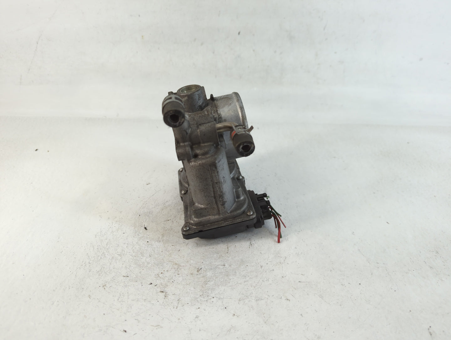 2018-2022 Toyota C-Hr Throttle Body P/N:22030-37040 Fits Fits 2013 2014 2018 2019 2020 2021 2022 OEM Used Auto Parts - Oemus