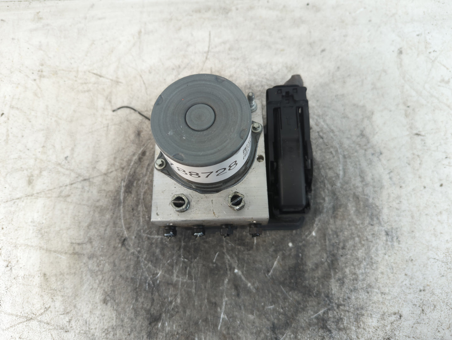 2019 Toyota C-Hr ABS Pump Control Module Replacement P/N:44540-F4150 Fits OEM Used Auto Parts - Oemusedautoparts1.com
