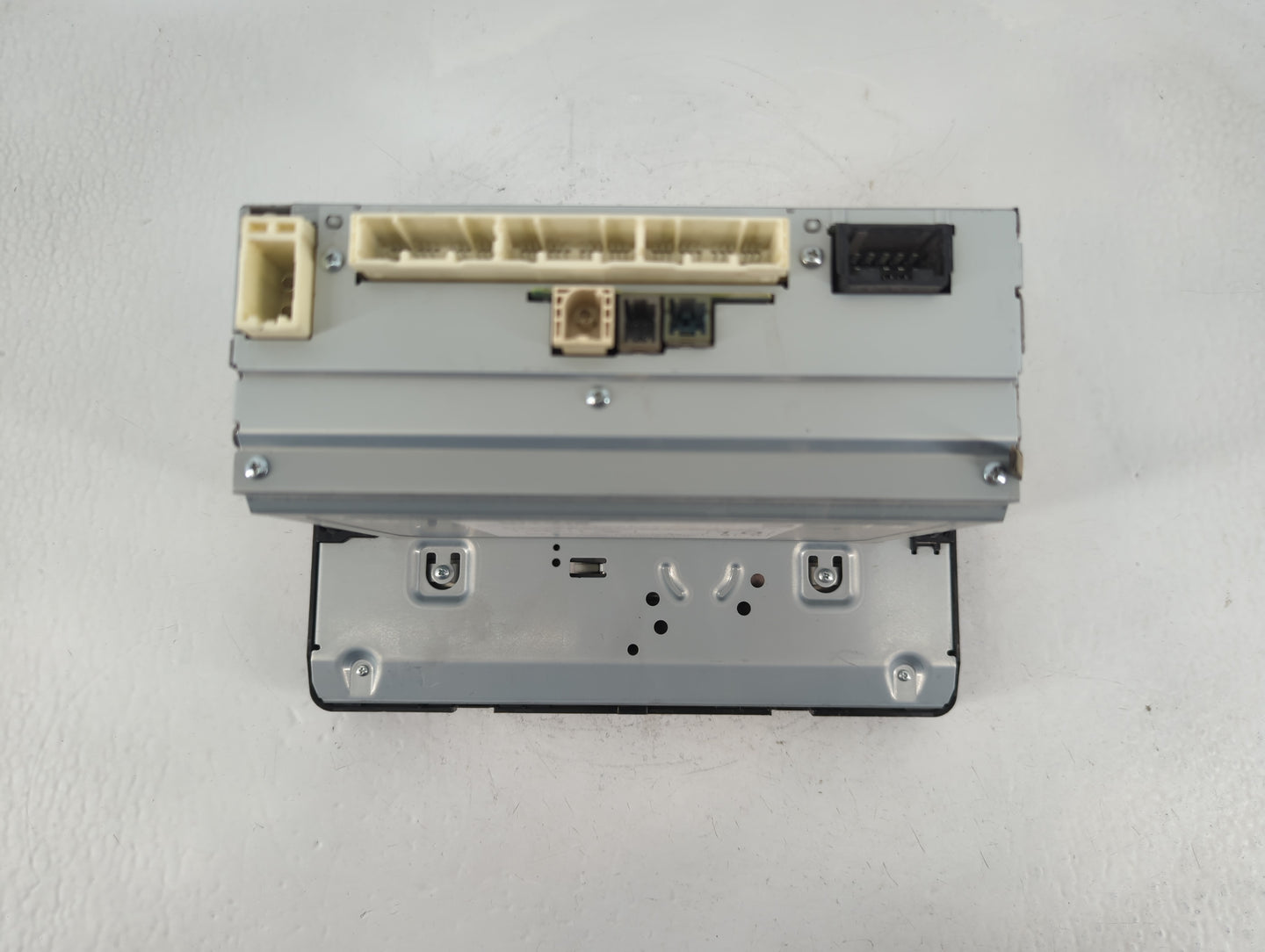 2019 Toyota C-Hr Radio AM FM Cd Player Receiver Replacement P/N:86140-10010 Fits OEM Used Auto Parts - Oemusedautoparts1.com