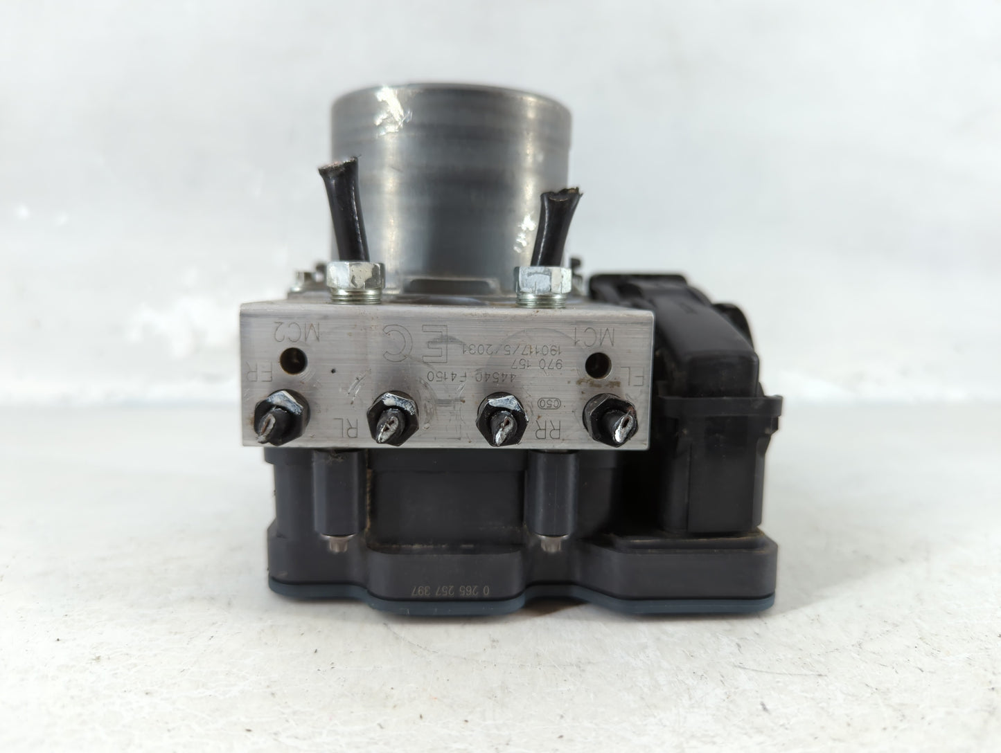 2019 Toyota C-Hr ABS Pump Control Module Replacement P/N:44540-F4150 Fits OEM Used Auto Parts - Oemusedautoparts1.com