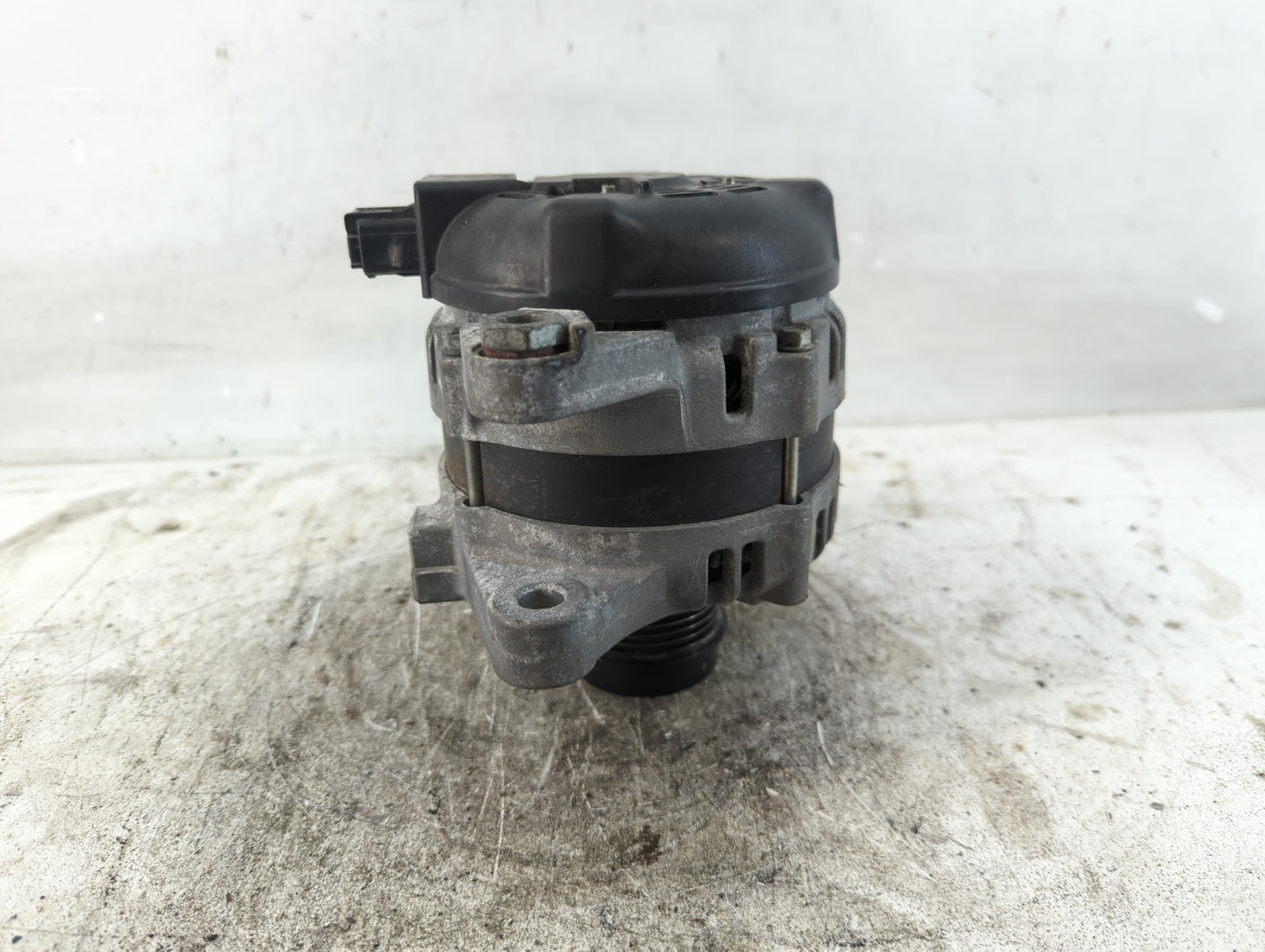 2019 Toyota C-Hr Alternator Replacement Generator Charging Assembly Engine OEM P/N:104211-9930 27060-37250 Fits OEM Used Aut