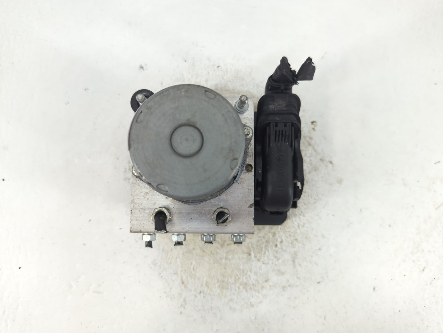 2018-2019 Toyota Camry ABS Pump Control Module Replacement P/N:44540-06290 Fits Fits 2018 2019 OEM Used Auto Parts - Oemused