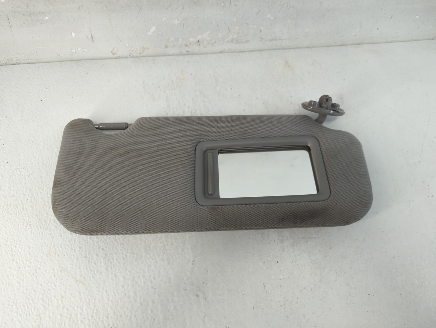 2018-2022 Toyota Camry Sun Visor Shade Replacement Passenger Right Mirror Fits Fits 2018 2019 2020 2021 2022 OEM Used Auto P
