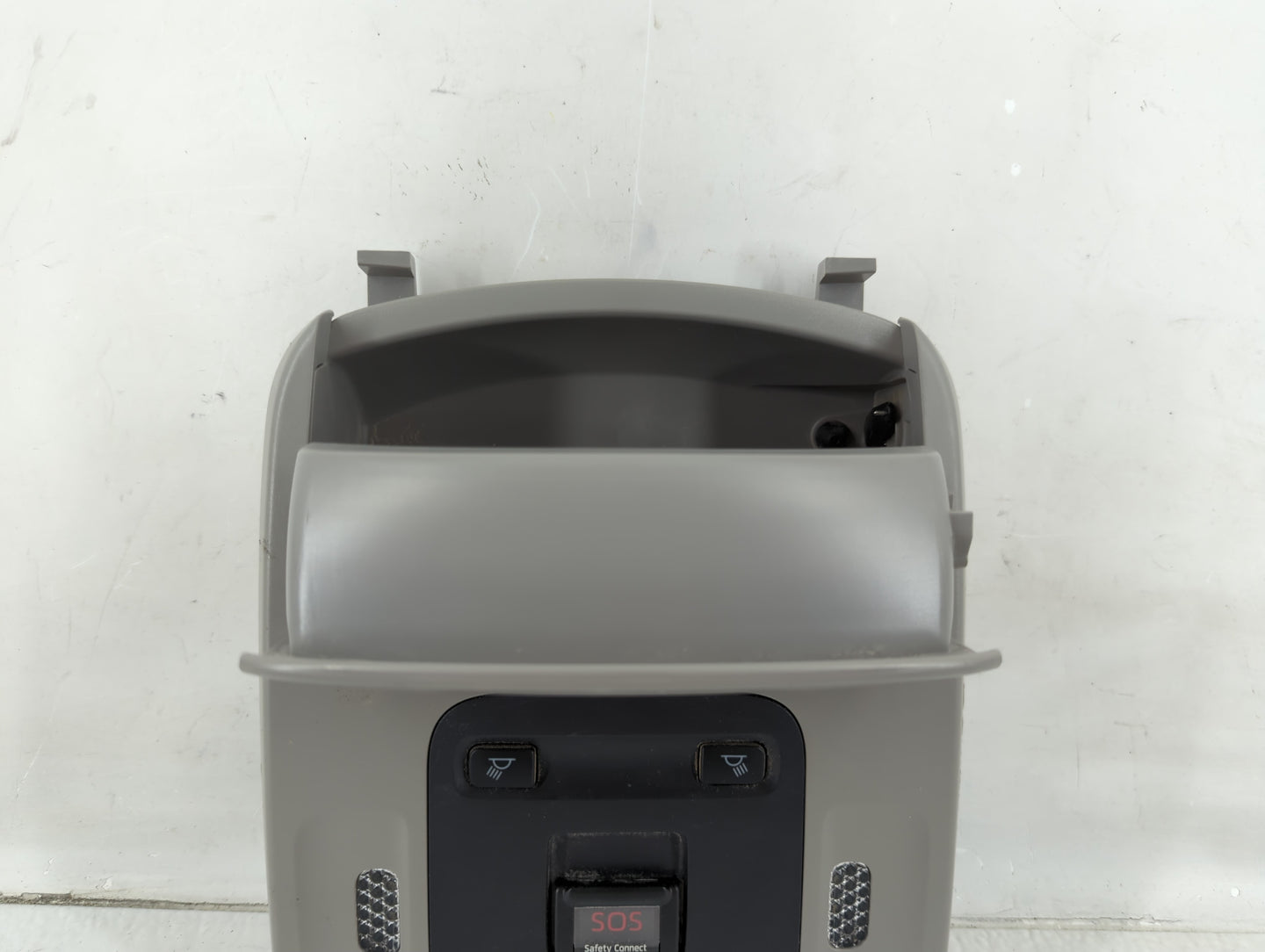 2019 Toyota Camry Overhead Roof Console - Oemusedautoparts1.com
