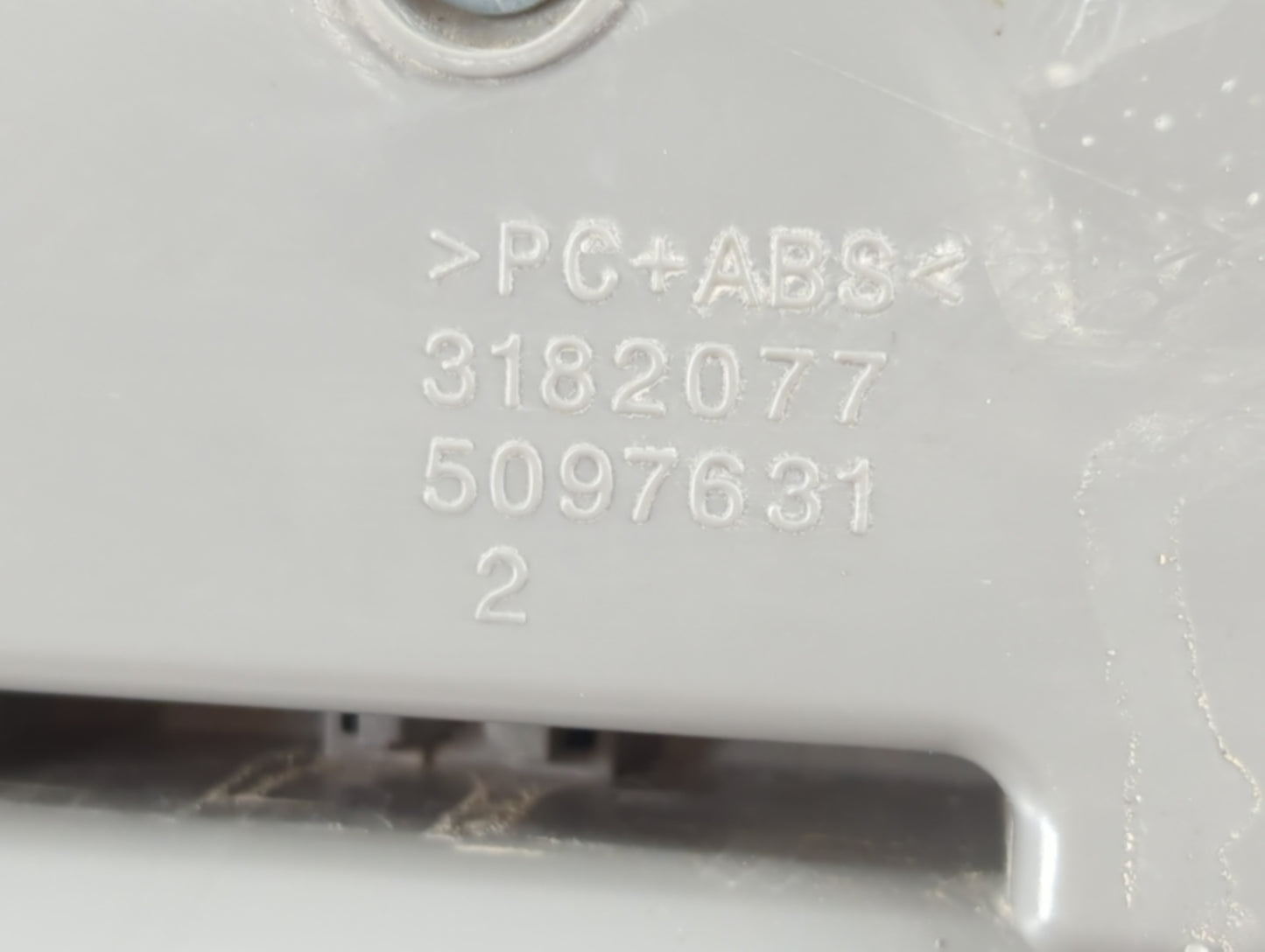 2019 Toyota Camry Overhead Roof Console - Oemusedautoparts1.com