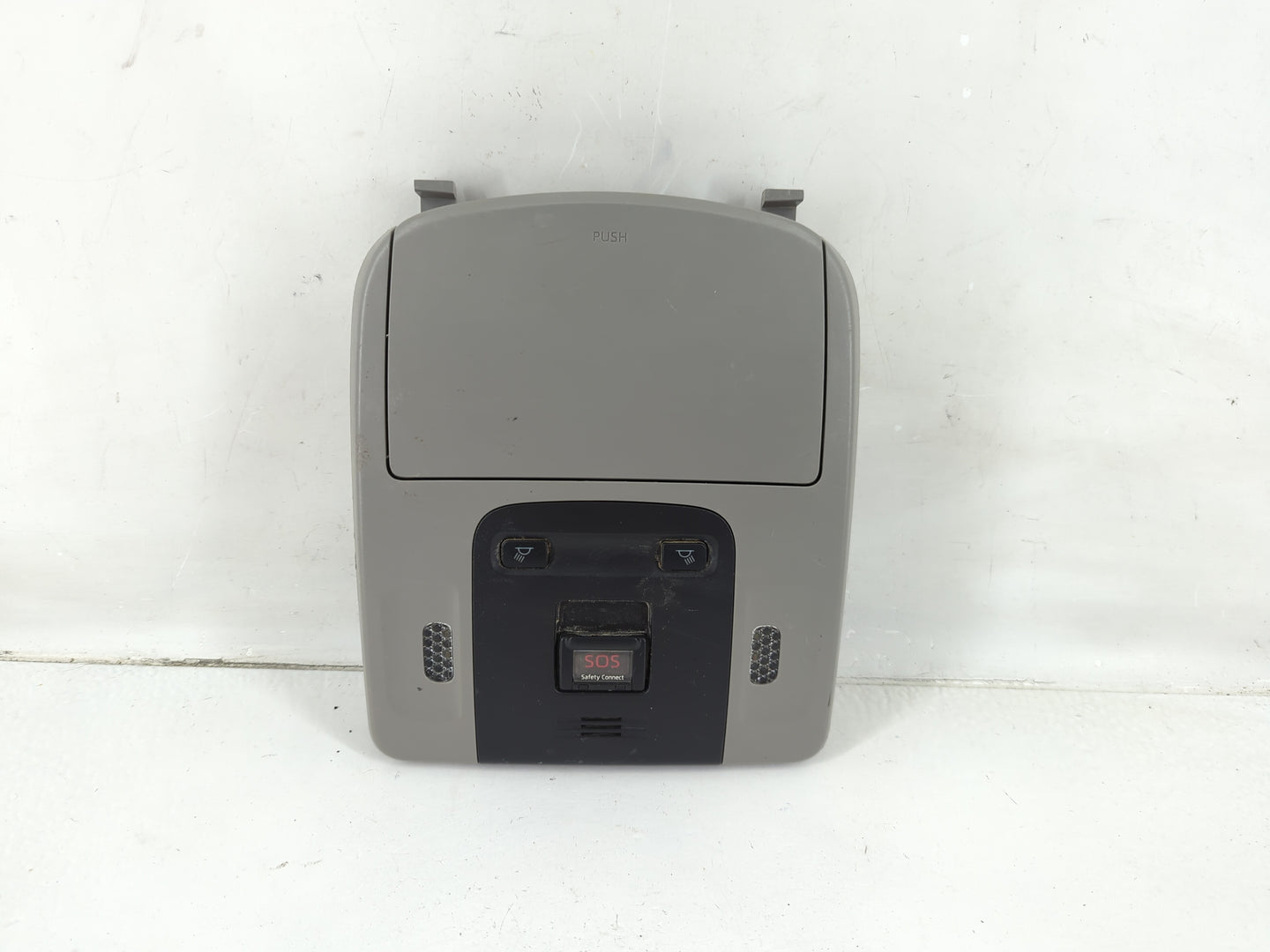 2019 Toyota Camry Overhead Roof Console - Oemusedautoparts1.com