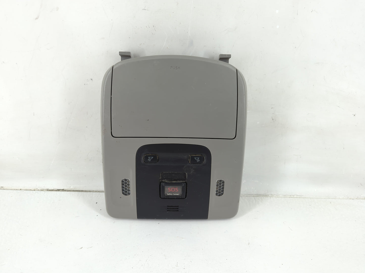 2019 Toyota Camry Overhead Roof Console - Oemusedautoparts1.com