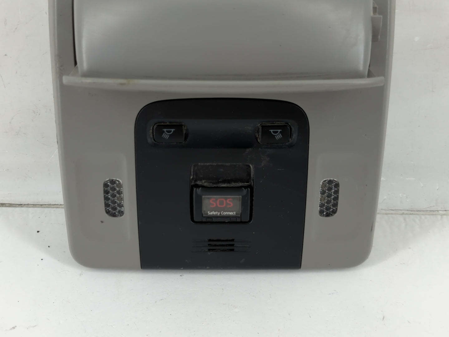 2019 Toyota Camry Overhead Roof Console - Oemusedautoparts1.com