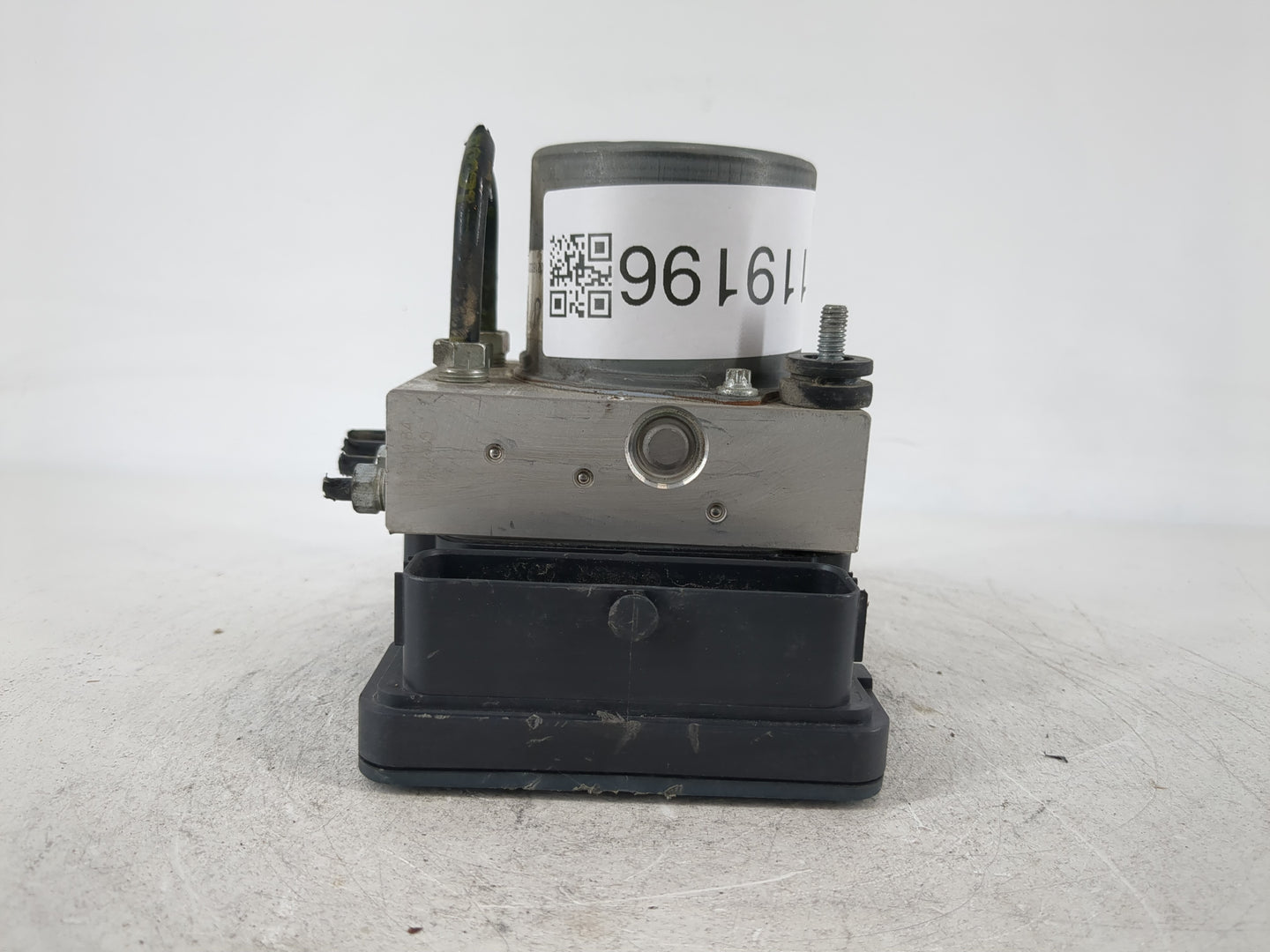 2018-2020 Toyota Camry ABS Pump Control Module Replacement P/N:44540 06270 Fits Fits 2018 2019 2020 OEM Used Auto Parts - Oe
