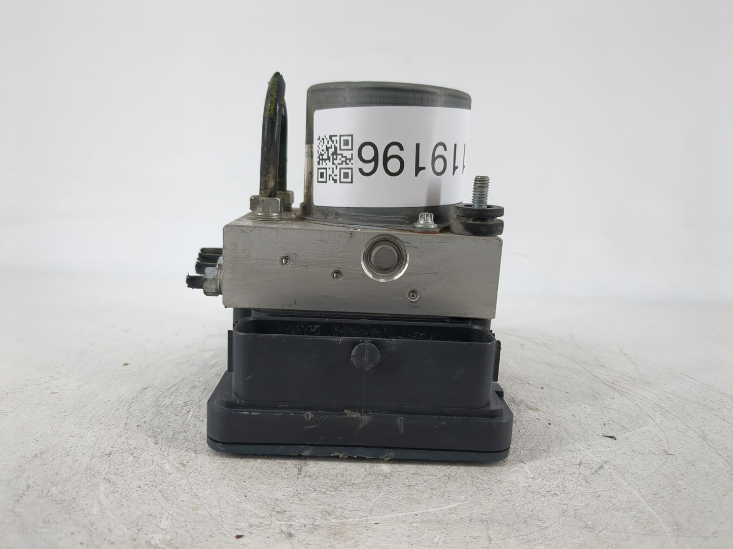 2018-2020 Toyota Camry ABS Pump Control Module Replacement P/N:44540 06270 Fits Fits 2018 2019 2020 OEM Used Auto Parts - Oe