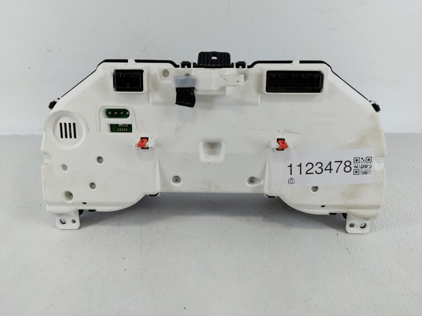 2019 Toyota Camry Instrument Cluster Speedometer Gauges P/N:83800-0XD21 Fits OEM Used Auto Parts - Oemusedautoparts1.com