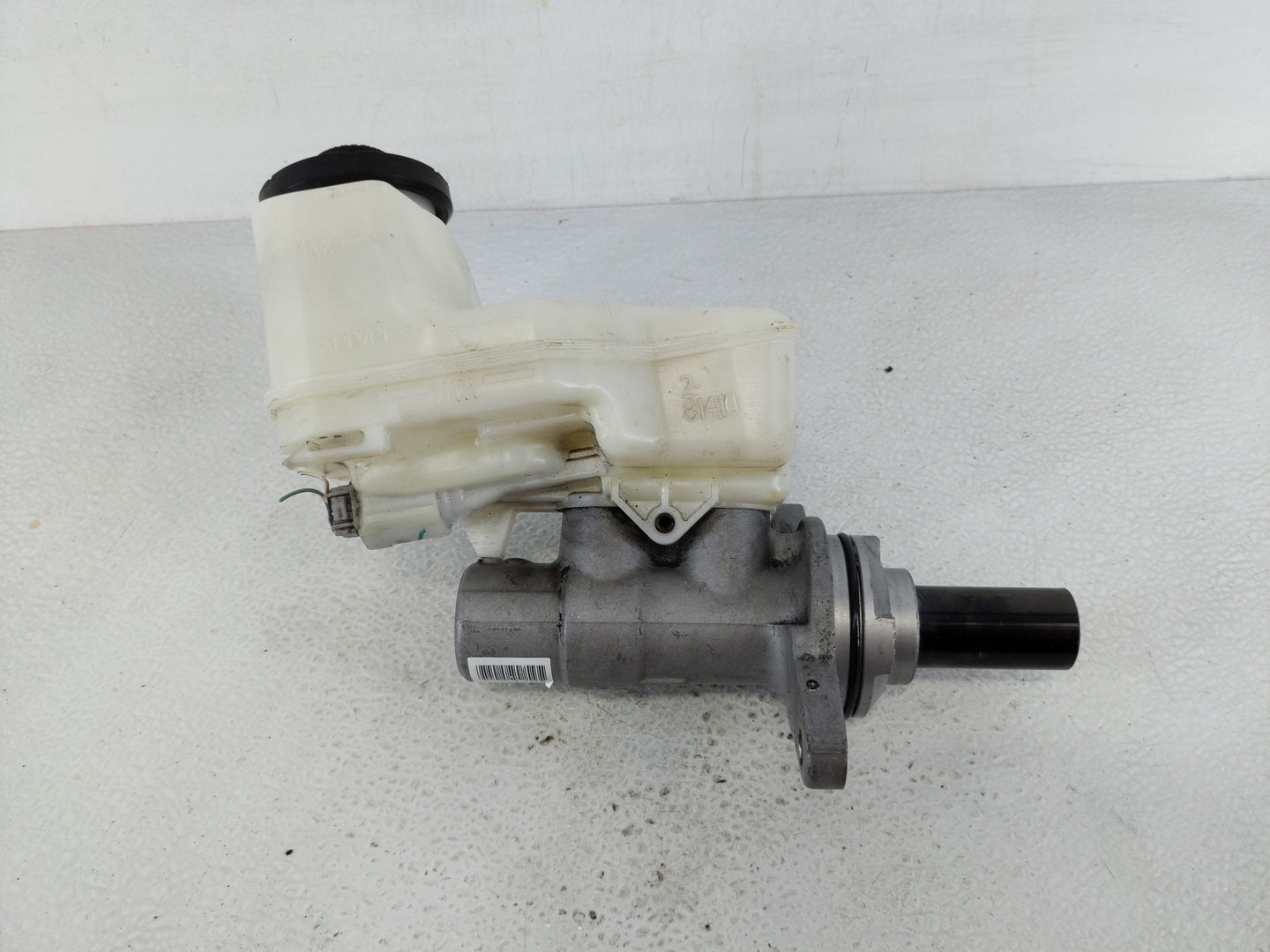 2018-2022 Toyota Camry Brake Master Cylinder - Oemusedautoparts1.com