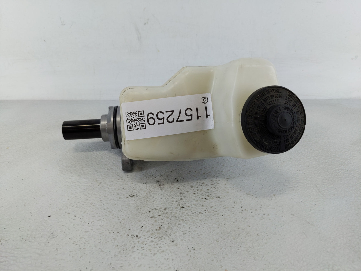 2018-2022 Toyota Camry Brake Master Cylinder - Oemusedautoparts1.com