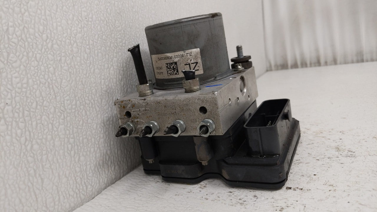 2018-2020 Toyota Camry ABS Pump Control Module Replacement P/N:44540 06290 Fits Fits 2018 2019 2020 OEM Used Auto Parts - Oe