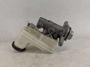 2018-2022 Toyota Camry Brake Master Cylinder - Oemusedautoparts1.com