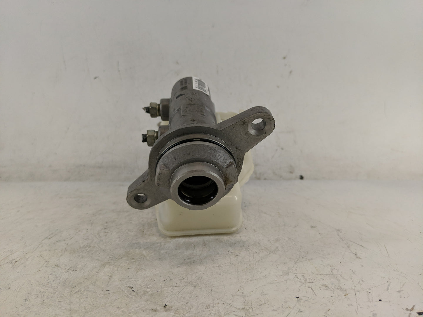 2018-2022 Toyota Camry Brake Master Cylinder - Oemusedautoparts1.com