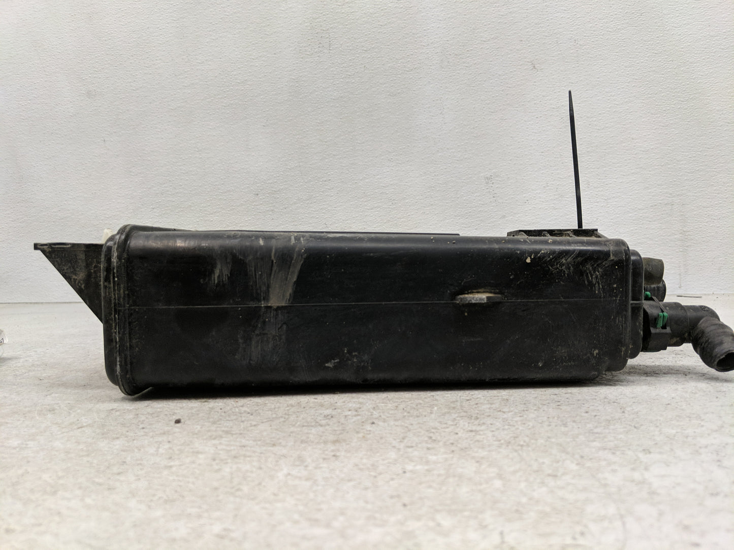 2019 Toyota Camry Fuel Vapor Charcoal Canister 1261184 - Oemusedautoparts1.com