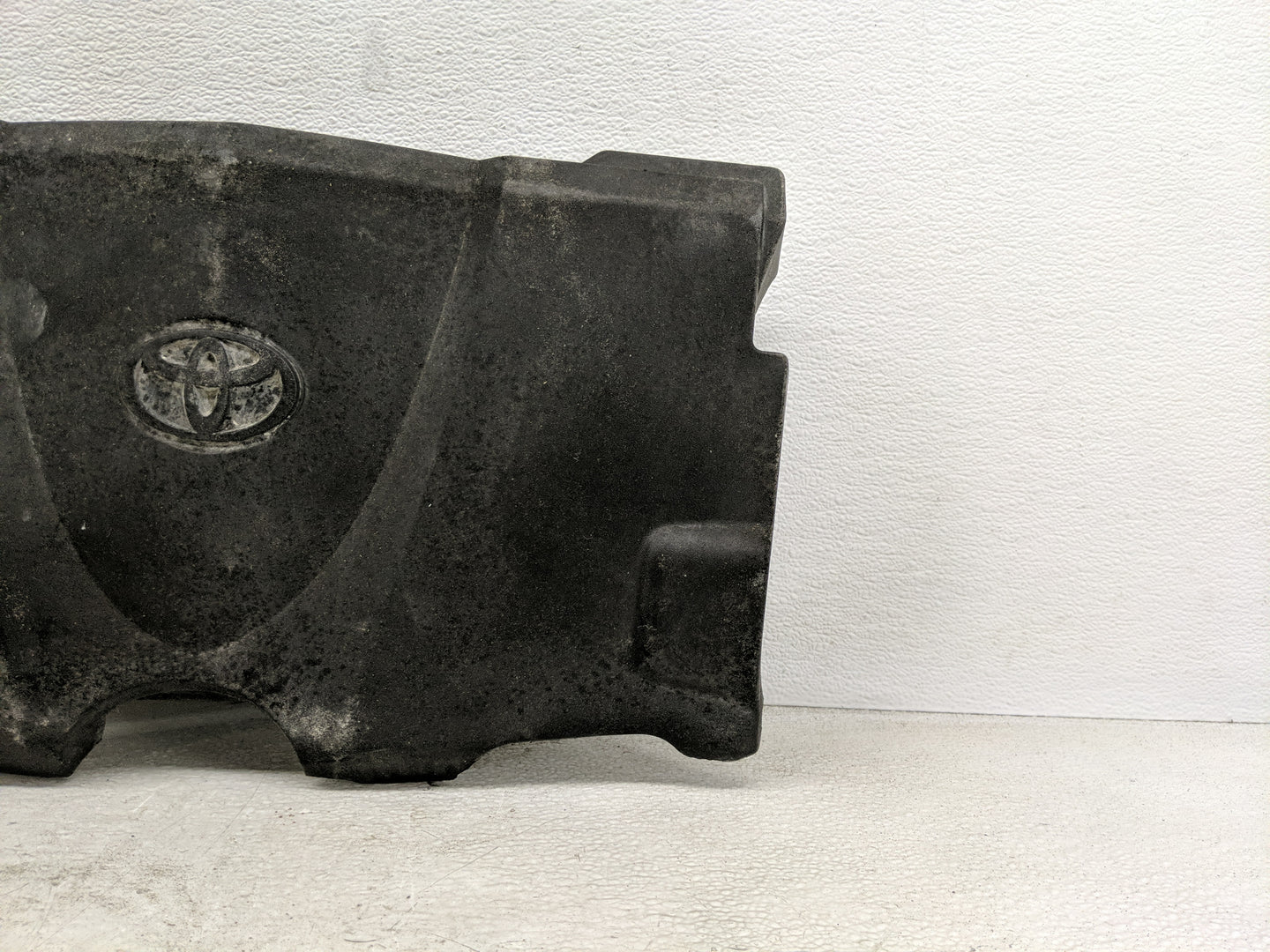2019 Toyota Camry Engine Cover - Oemusedautoparts1.com
