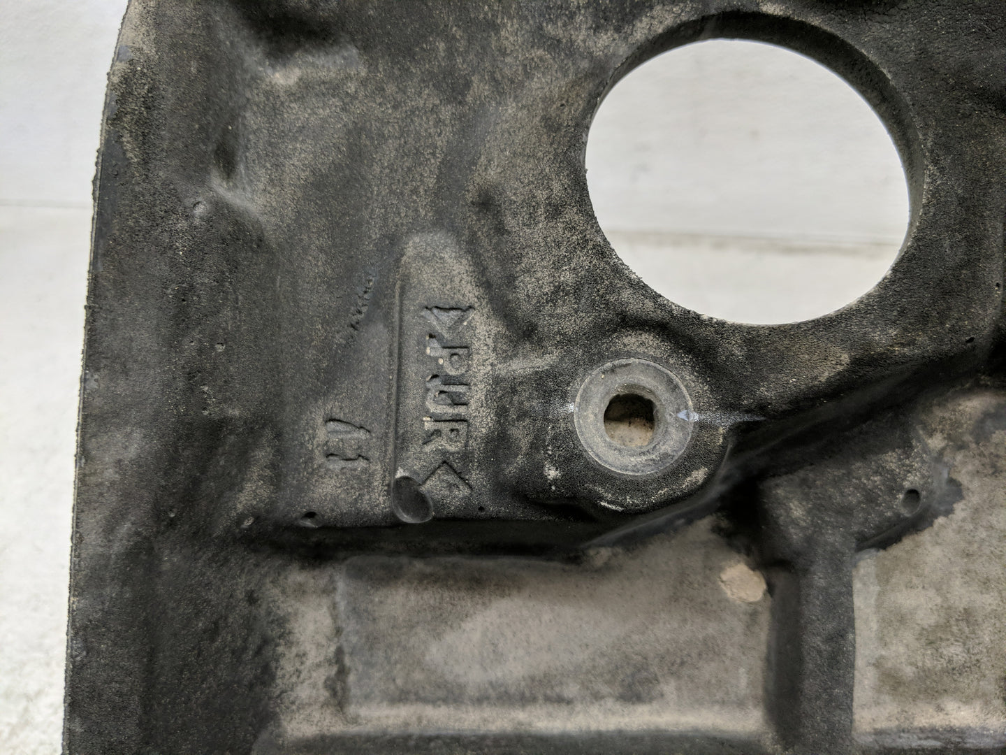 2019 Toyota Camry Engine Cover - Oemusedautoparts1.com