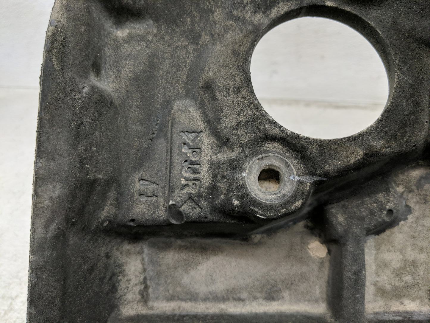 2019 Toyota Camry Engine Cover - Oemusedautoparts1.com