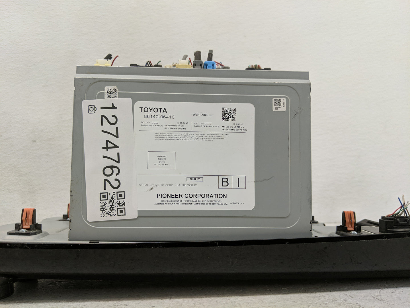 2019-2020 Toyota Camry Radio AM FM Cd Player Receiver Replacement P/N:86140-06410 Fits Fits 2019 2020 OEM Used Auto Parts - 