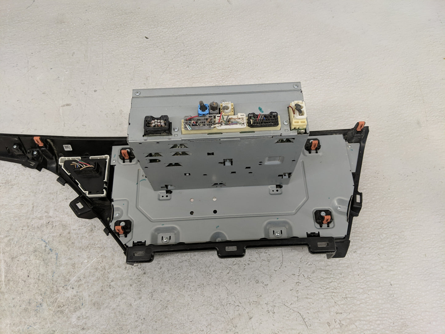 2019-2020 Toyota Camry Radio AM FM Cd Player Receiver Replacement P/N:86140-06410 Fits Fits 2019 2020 OEM Used Auto Parts - 