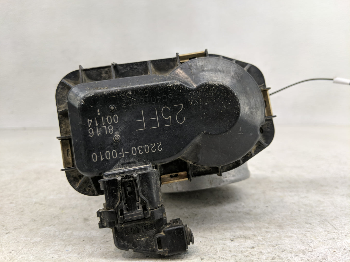 2018-2022 Toyota Camry Throttle Body P/N:22030-F0010 Fits Fits 2018 2019 2020 2021 2022 OEM Used Auto Parts - Oemusedautopar