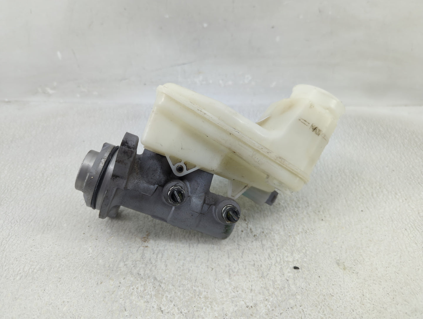 2018-2022 Toyota Camry Brake Master Cylinder 1290547 - Oemusedautoparts1.com