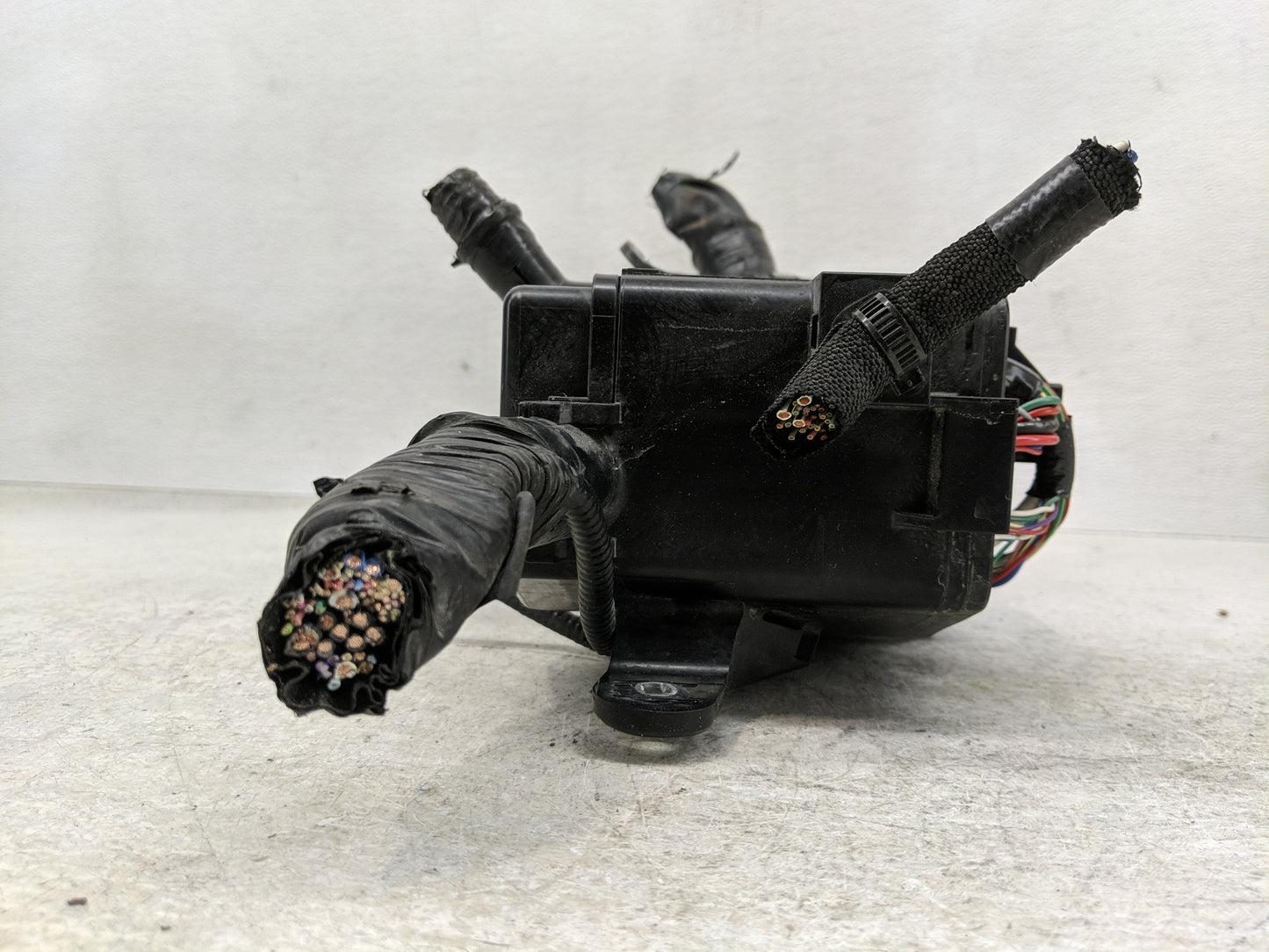 2018-2022 Toyota Camry Fusebox Fuse Box Panel Relay Module P/N:82662-06731 Fits Fits 2018 2019 2020 2021 2022 OEM Used Auto 