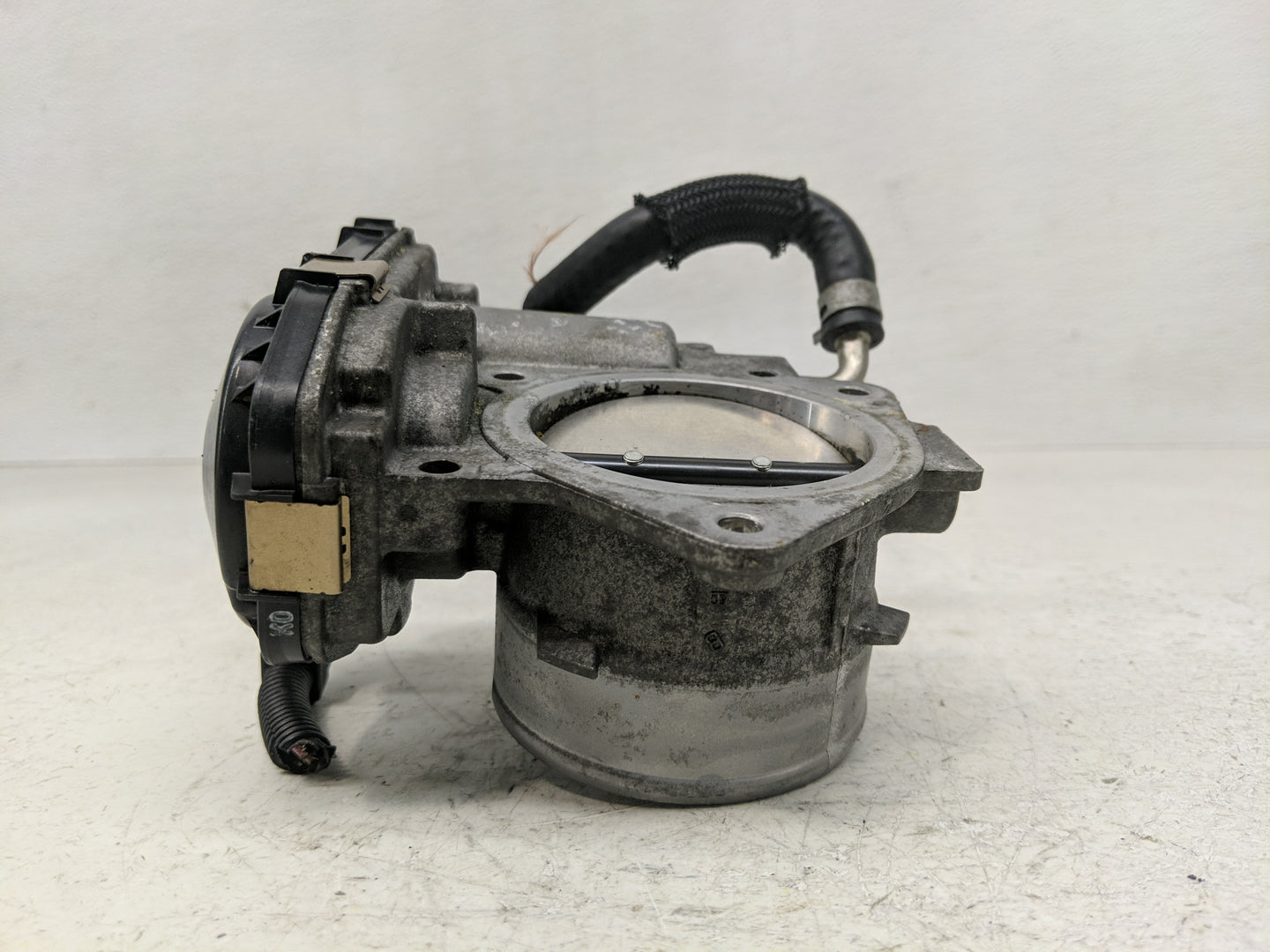 2018-2022 Toyota Camry Throttle Body P/N:22030-F0010 Fits Fits 2018 2019 2020 2021 2022 OEM Used Auto Parts - Oemusedautopar